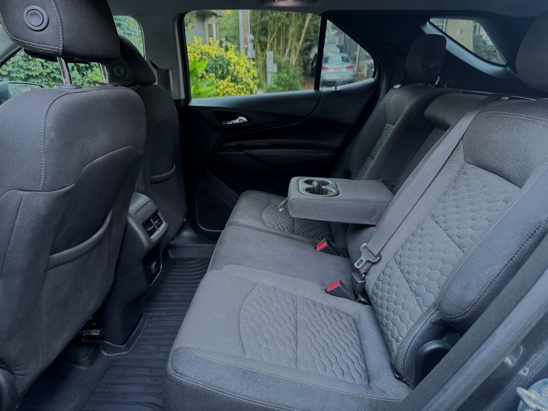 Used 2018 Chevrolet Equinox LT FWD image 27