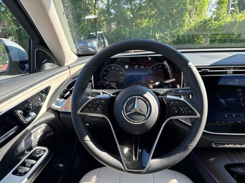 New 2026 Mercedes-Benz E 350 4MATIC Sedan image 22