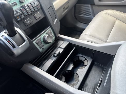Used 2011 Honda Pilot Touring image 20