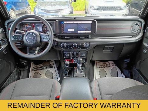 Used 2024 Jeep Wrangler Unlimited Rubicon AWD/4WD image 9