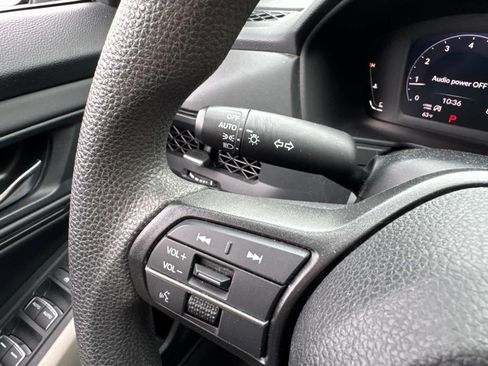 Used 2023 Honda Accord EX image 21