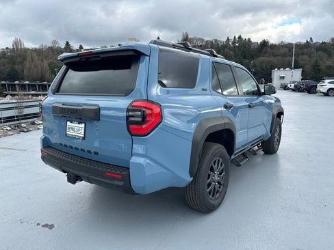 New 2026 Toyota 4Runner SR5 image 3