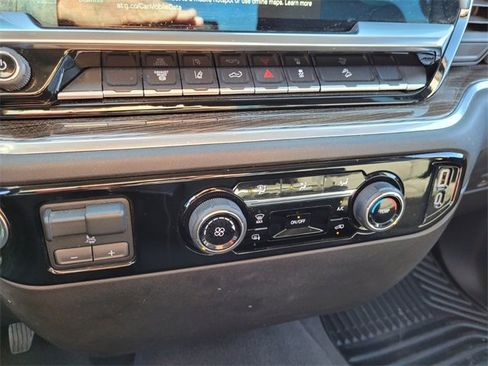 Used 2024 Chevrolet Silverado 2500 LT w/ Z71 Off-Road Package image 30