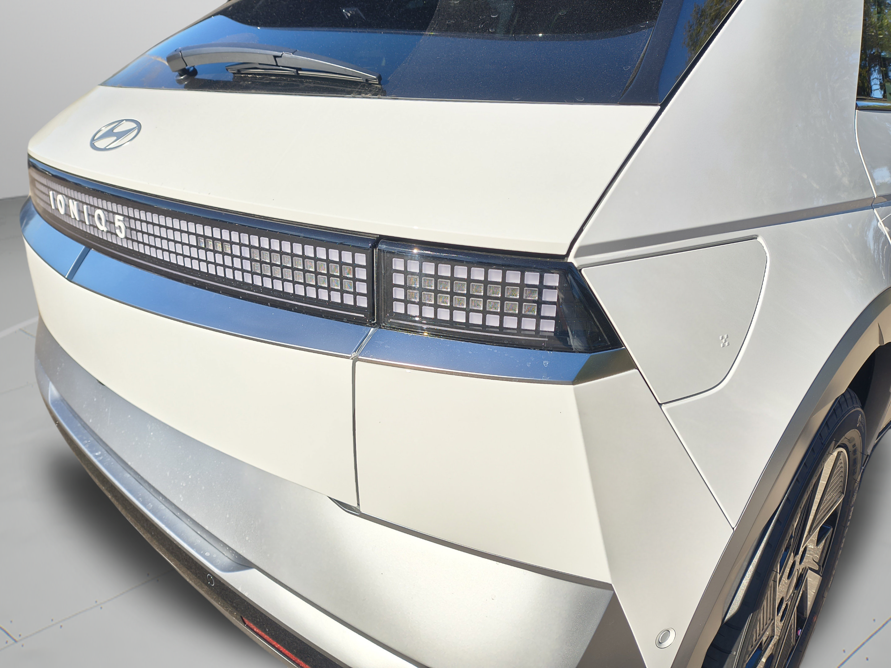 New 2027 Hyundai Ioniq 5 Limited RWD image 34