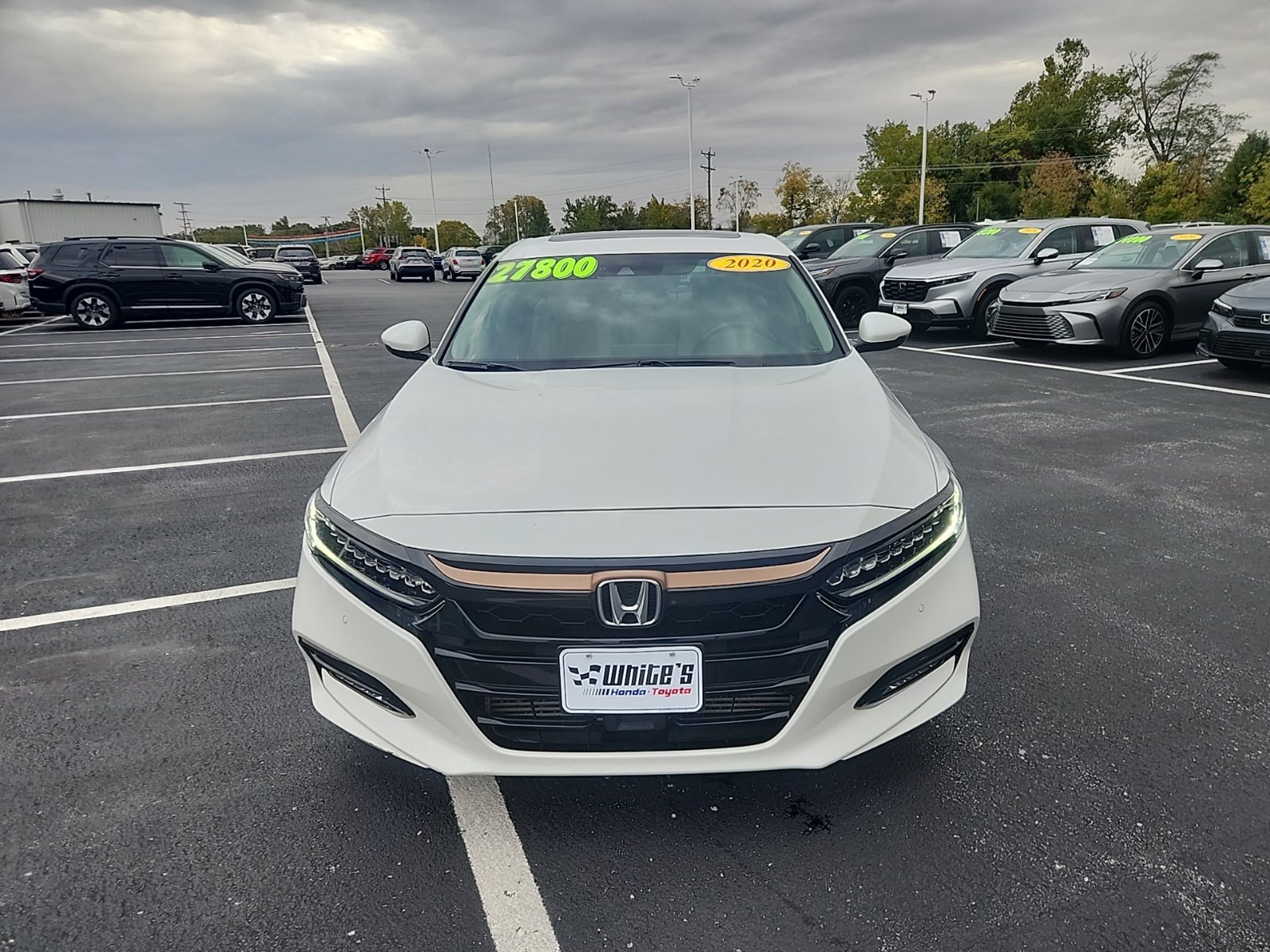 Used 2020 Honda Accord Touring image 11