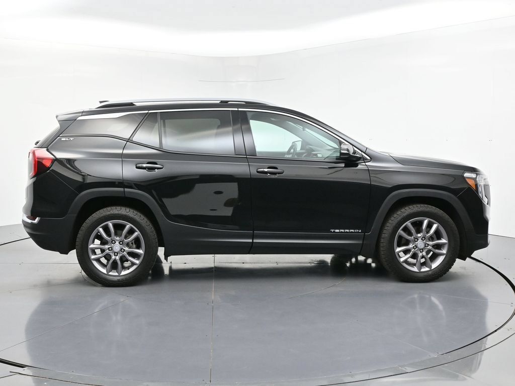 Used 2023 GMC Terrain SLT AWD/4WD image 6