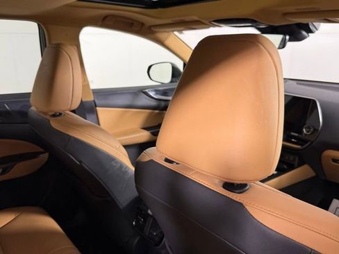 Certified 2025 Lexus NX 250 FWD w/ Premium Package image 27