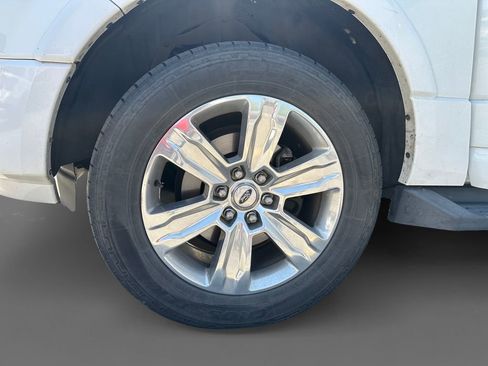 Used 2015 Ford Expedition XLT AWD/4WD image 15