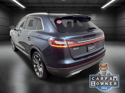 Used 2022 Lincoln Nautilus Reserve image 4