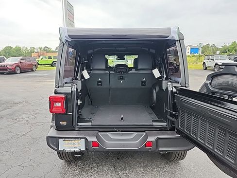 New 2025 Jeep Wrangler Sahara image 18