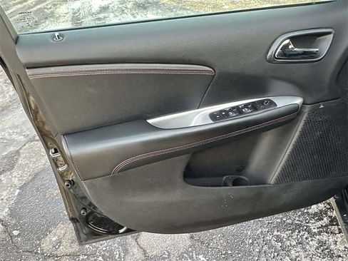 Used 2018 Dodge Journey GT image 16