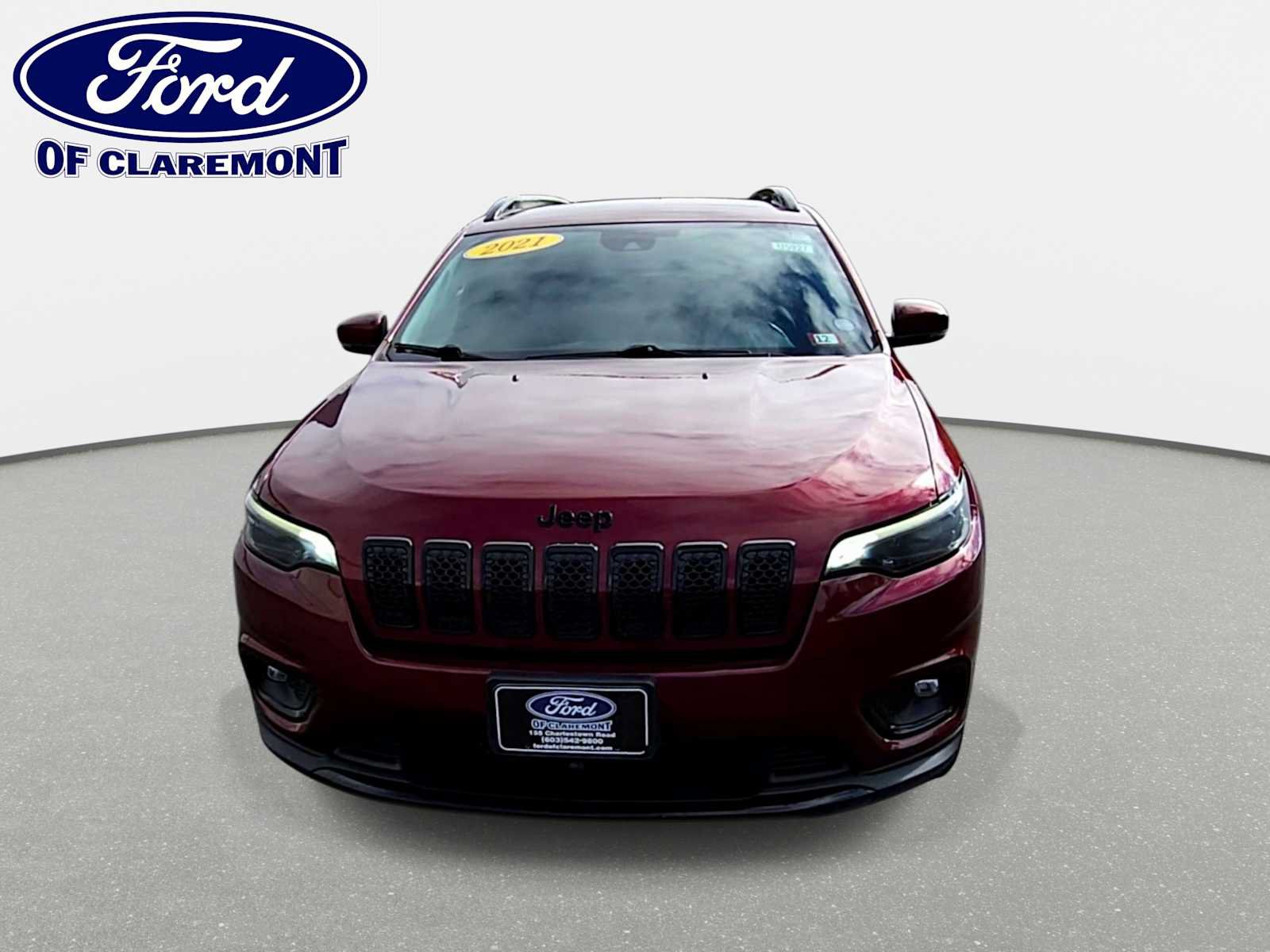 Used 2021 Jeep Cherokee Latitude Plus AWD/4WD image 3