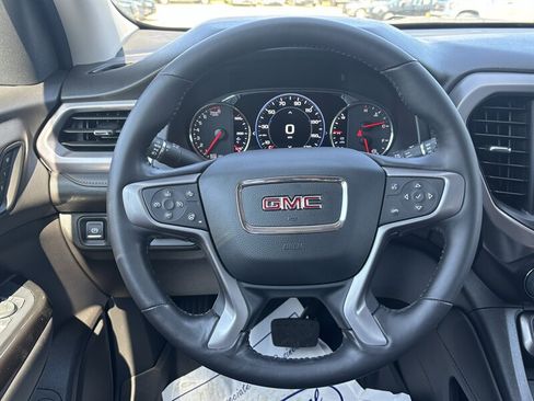 Used 2022 GMC Acadia AT4 w/ Technology Package AWD/4WD image 15