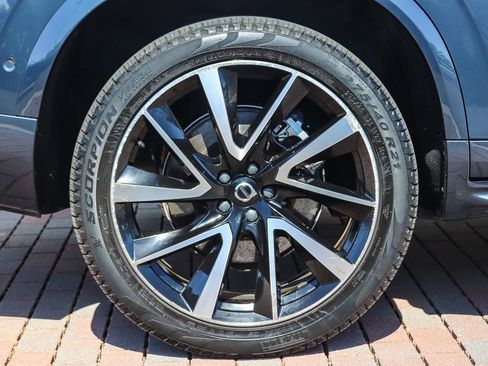 Used 2024 Volvo XC90 B6 Plus w/ Protection Package Premier AWD/4WD image 10