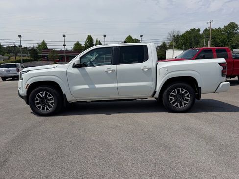 Used 2024 Nissan Frontier SL w/ Technology Package RWD image 10