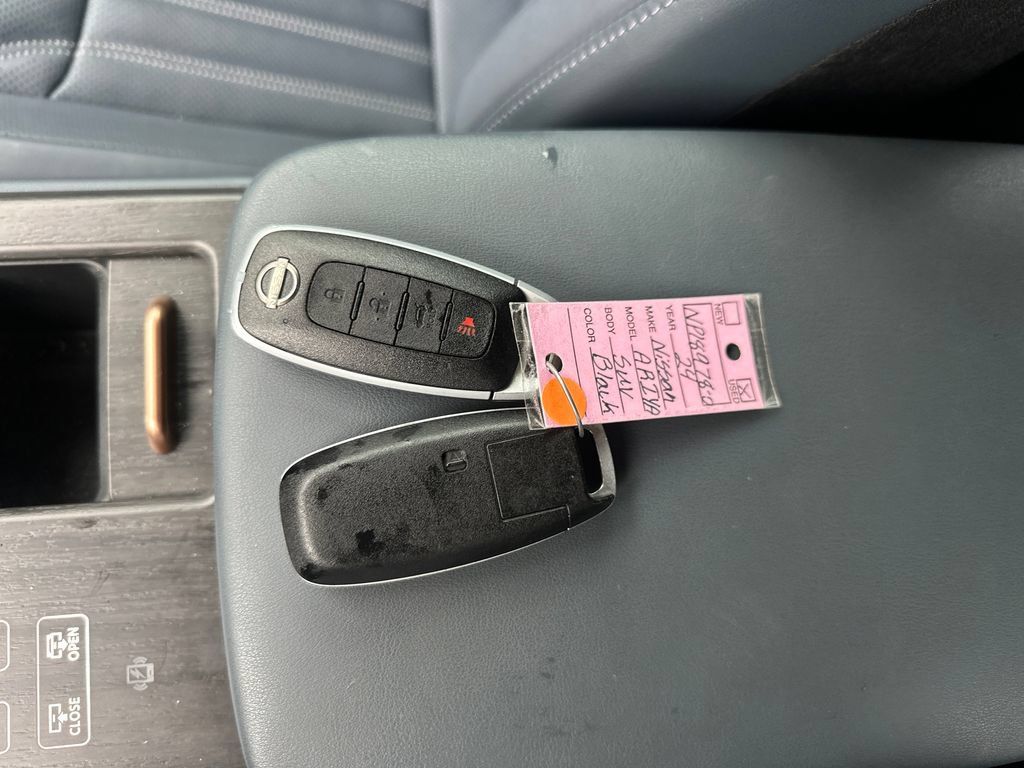 Used 2024 Nissan Ariya AWD image 46