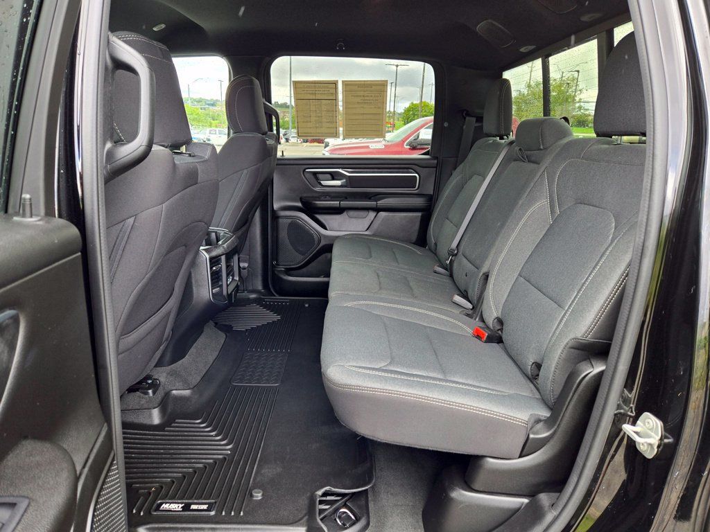 Used 2024 RAM 1500 Big Horn AWD/4WD image 30
