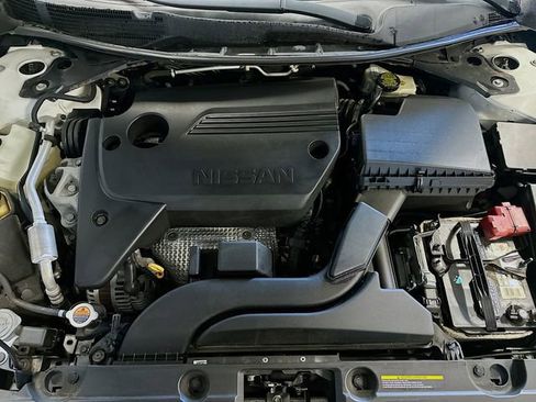 Used 2016 Nissan Altima 2.5 SL w/ 2.5 Technology w/LED Package image 32