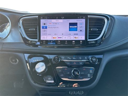New 2025 Chrysler Pacifica Select image 14