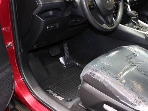 Used 2020 Toyota RAV4 LE w/ All Weather Liner Package AWD/4WD image 49