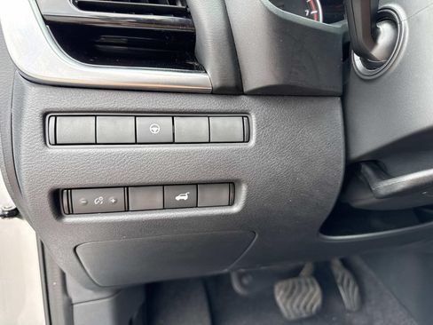 Used 2022 Nissan Rogue SL w/ SL Premium Package FWD image 33