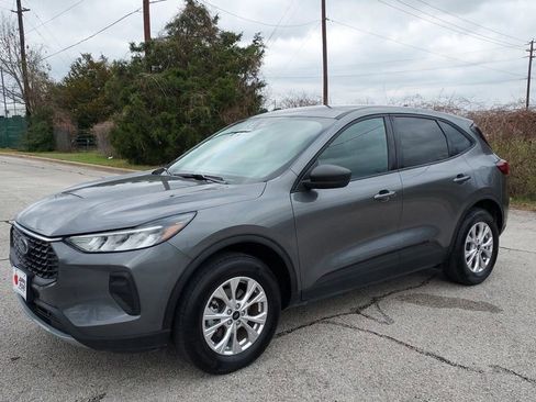 Used 2025 Ford Escape Active image 3