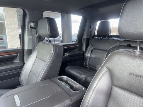Used 2024 GMC Sierra 3500 Denali w/ Denali Reserve Package image 23
