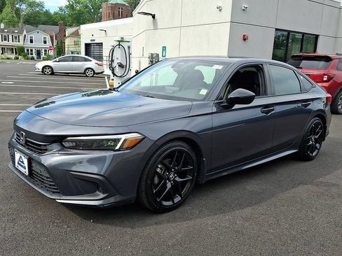 Used 2024 Honda Civic Sport image 3