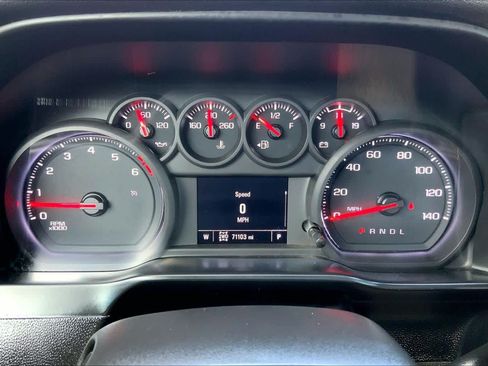 Used 2021 Chevrolet Silverado 2500 Custom w/ Custom Value Package AWD/4WD image 26