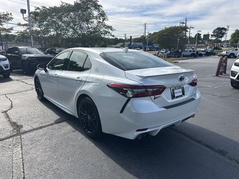 Used 2024 Toyota Camry XSE w/ Navigation Package FWD image 7
