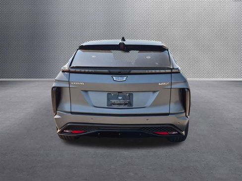 New 2026 Cadillac Lyriq V w/ Exterior Carbon Fiber Package AWD/4WD image 4