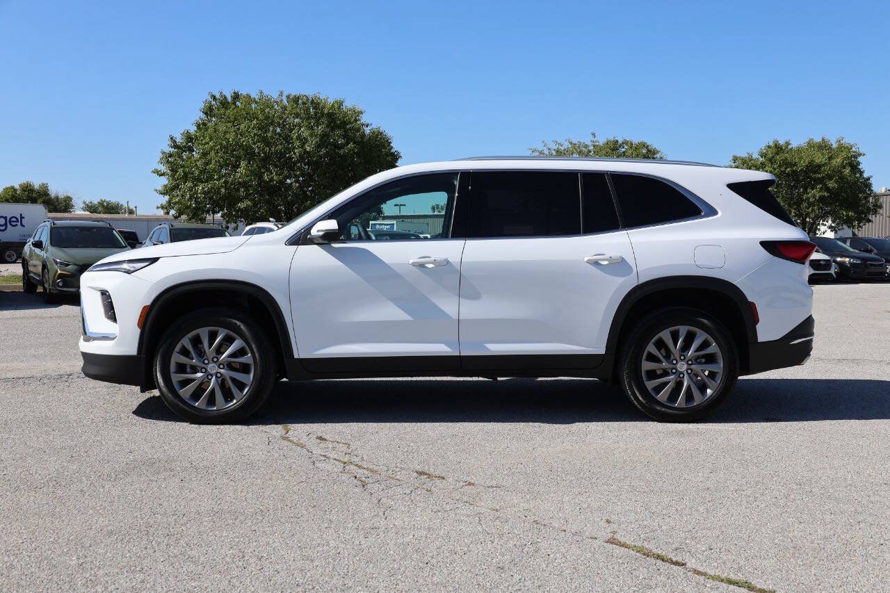 Used 2026 Buick Enclave Preferred w/ Power Package AWD/4WD image 8