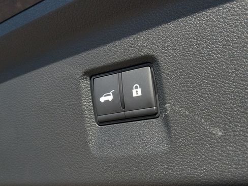 Certified 2025 INFINITI QX60 Pure image 28