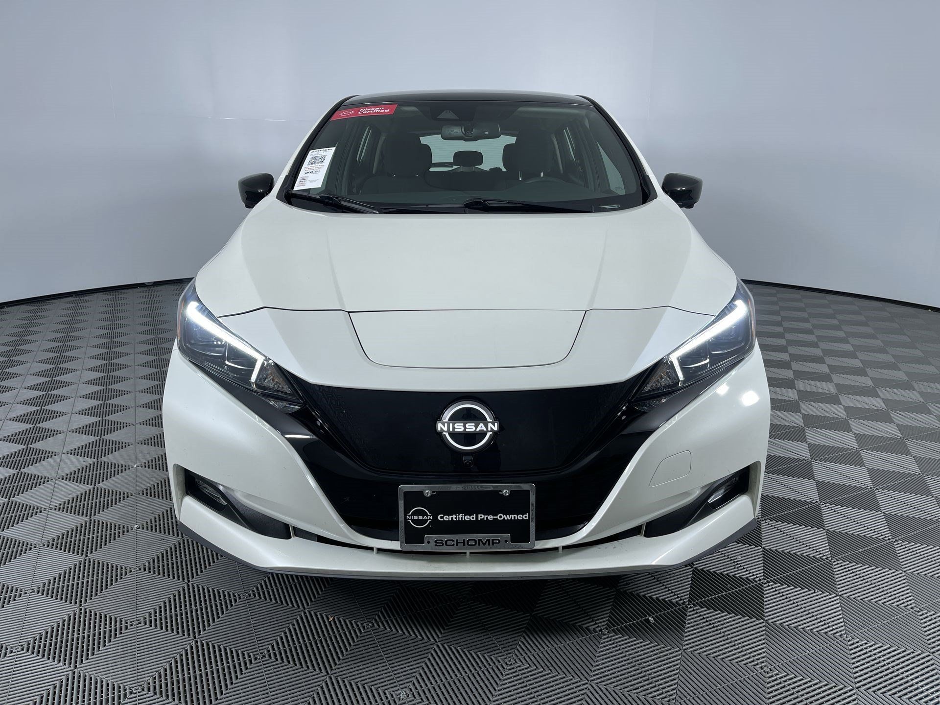 Certified 2025 Nissan Leaf SV Plus FWD image 29