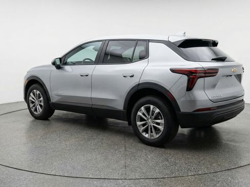 Used 2025 Chevrolet Equinox LT FWD image 6