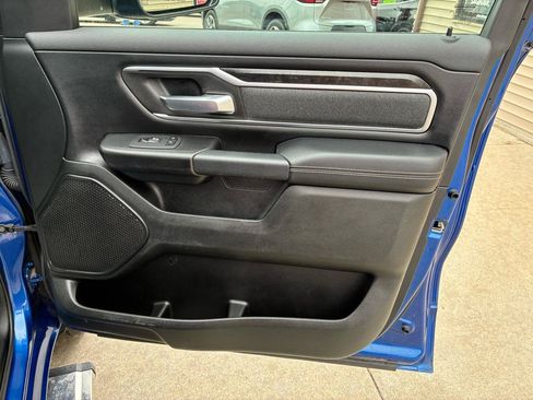 Used 2019 RAM 1500 Big Horn AWD/4WD image 16
