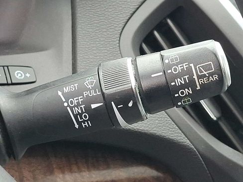 Used 2018 Acura MDX SH-AWD image 26