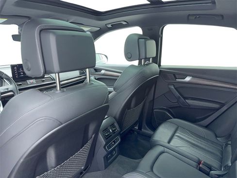 Used 2023 Audi Q5 2.0T Premium Plus w/ Premium Plus Package image 39