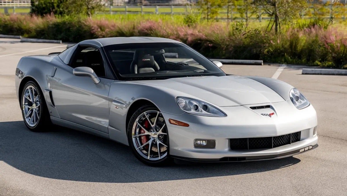 Used 2009 Chevrolet Corvette Z06 w/ Preferred Equipment Group RWD image 1