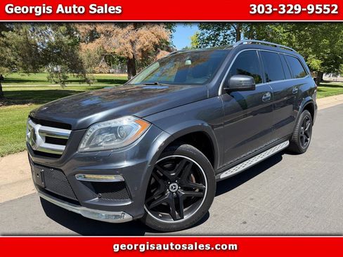 Used 2013 Mercedes-Benz GL 550 4MATIC image 1