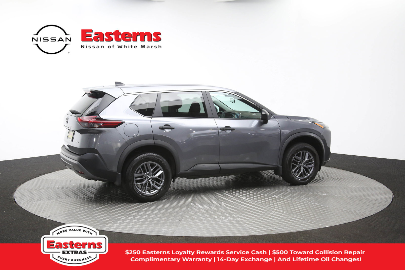 Used 2023 Nissan Rogue S AWD/4WD image 41