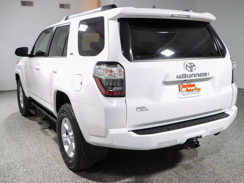 Used 2023 Toyota 4Runner SR5 Premium w/ Moonroof Package AWD/4WD image 9