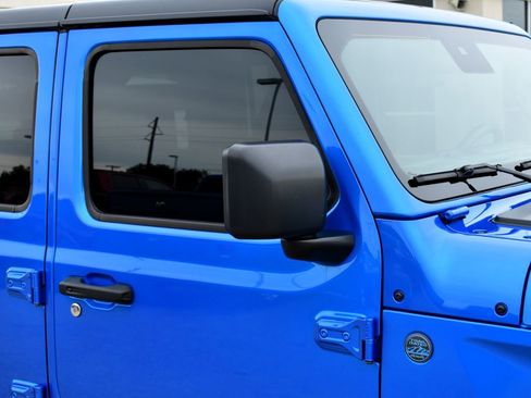 Used 2024 Jeep Wrangler Unlimited AWD/4WD image 10