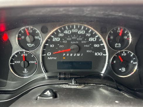 Used 2019 Chevrolet Express 3500 LT w/ LT Preferred Equipment Group RWD image 21