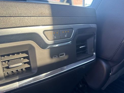 Used 2024 GMC Sierra 2500 Denali w/ Technology Package image 27