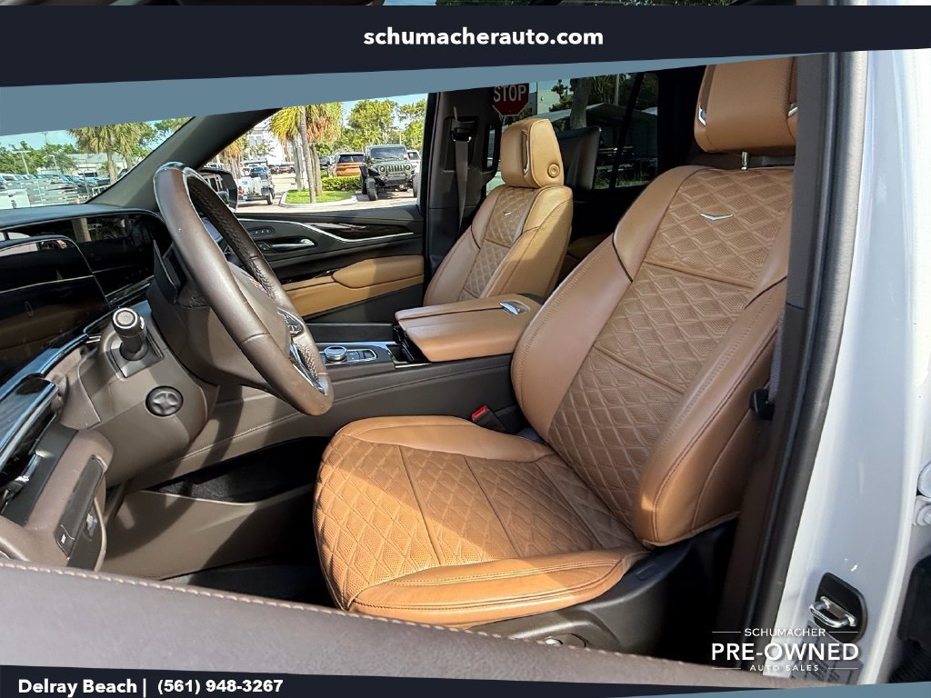 Used 2021 Cadillac Escalade Premium Luxury RWD image 10