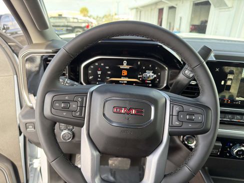 New 2026 GMC Sierra 2500 SLT w/ SLT Premium Package image 26