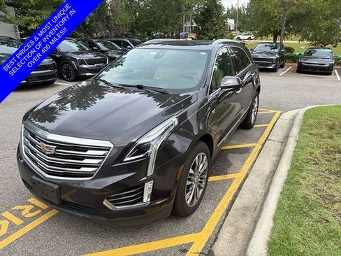 Used 2017 Cadillac XT5 Premium Luxury FWD image 1