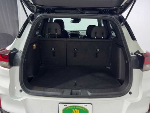 Used 2023 Chevrolet TrailBlazer RS w/ Convenience Package FWD image 32