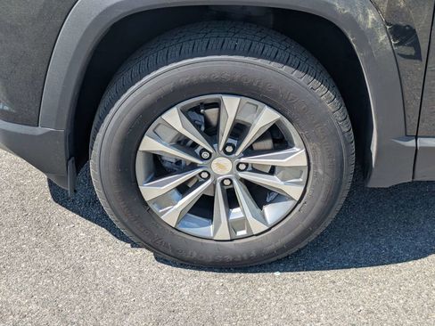 Used 2025 Chevrolet Equinox LT FWD image 11
